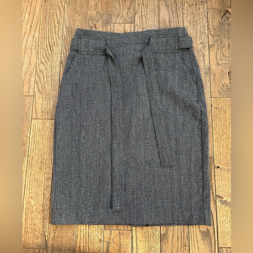 Women’s Banana Republic Long Skirt Sz 4